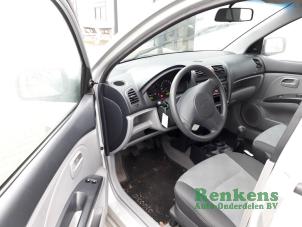 Gebrauchte Elektrisches Fenster Schalter Kia Picanto (BA) 1.0 12V Preis auf Anfrage angeboten von Renkens Auto-Onderdelen B.V.