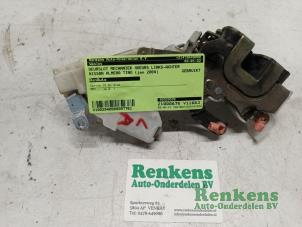 Used Rear door lock mechanism 4-door, left Nissan Almera Tino (V10M) 1.8 16V Price € 35,00 Margin scheme offered by Renkens Auto-Onderdelen B.V.