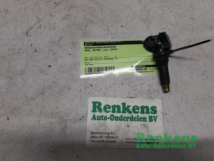 Opel Astra Tyre pressure sensors stock