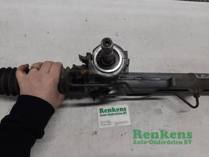 Power steering box from a Ford Fusion 1.4 16V 2003