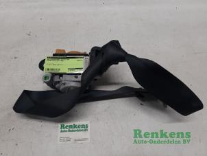 Used Front seatbelt, right Nissan Note (E11) 1.5 dCi 86 Price € 60,00 Margin scheme offered by Renkens Auto-Onderdelen B.V.