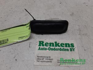 Używane Przelacznik pokrywy bagaznika Citroen C3 (SC) 1.6 HDi 92 Cena € 15,00 Procedura marży oferowane przez Renkens Auto-Onderdelen B.V.