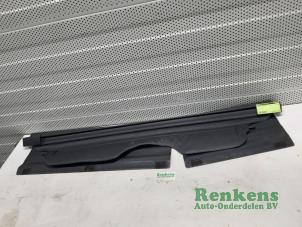 Used Luggage compartment cover Mitsubishi Space Star (DG) 1.6 16V Price € 42,35 Inclusive VAT offered by Renkens Auto-Onderdelen B.V.