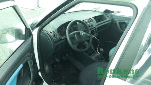 Usados Cierre airbag Skoda Fabia II (5J) 1.2i Precio de solicitud ofrecido por Renkens Auto-Onderdelen B.V.