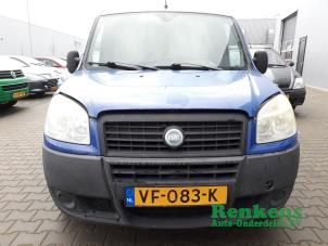 Used Headlight, left Fiat Doblo Cargo (223) 1.4 Price € 30,00 Margin scheme offered by Renkens Auto-Onderdelen B.V.