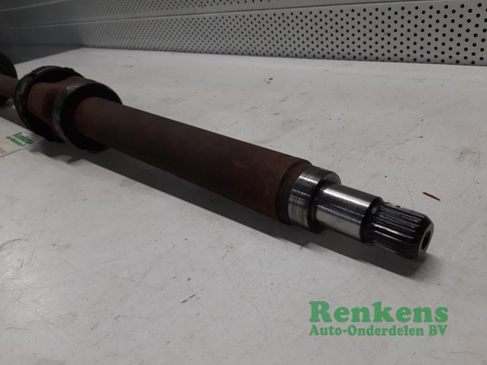 Front drive shaft, right from a Ford Focus C-Max 1.6 16V 2004