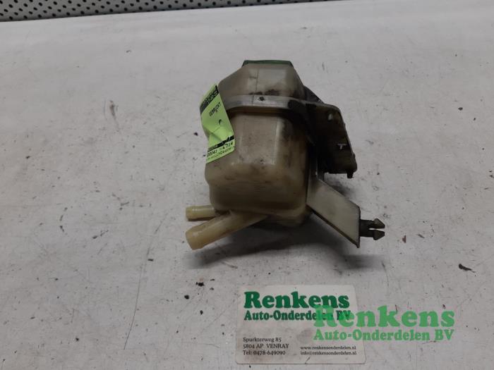 Power steering fluid reservoir Volkswagen Transporter T5 1.9 TDi