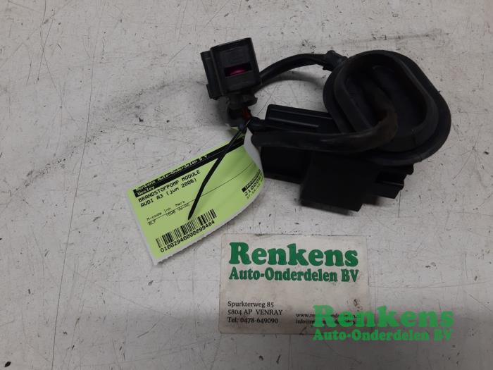 Usagé Module pompe carburant Audi A3 Sportback (8PA) 1.6 FSI 16V Prix € 25,00 Règlement à la marge proposé par Renkens Auto-Onderdelen B.V.
