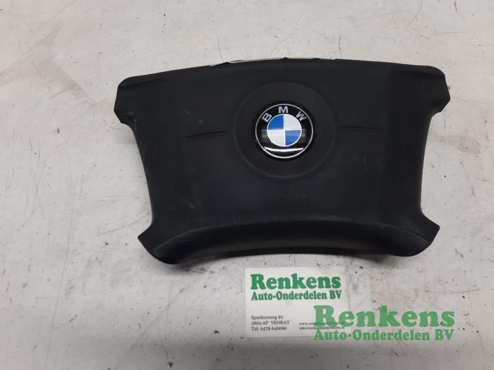 Left airbag (steering wheel) from a BMW 3 serie Touring (E46/3) 318i 16V 2004