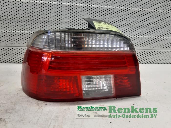 Taillight, left from a BMW 5 serie (E39) 523i 24V 1998