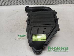 Gebrauchte Luftfiltergehäuse Seat Arona (KJX) 1.0 TSI 12V Preis € 35,00 Margenregelung angeboten von Renkens Auto-Onderdelen B.V.