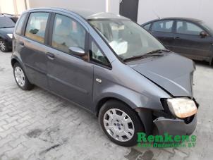 Used Front wing, right Fiat Idea (350AX) 1.4 16V Price € 50,00 Margin scheme offered by Renkens Auto-Onderdelen B.V.