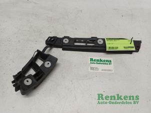 Used Rear bumper bracket, left Opel Meriva 1.3 CDTI 16V Price € 15,00 Margin scheme offered by Renkens Auto-Onderdelen B.V.