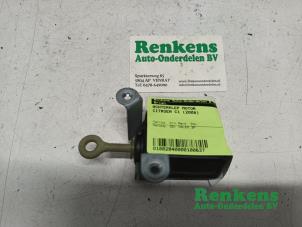 Usados Motor del portón trasero Citroen C1 1.0 12V Precio € 15,00 Norma de margen ofrecido por Renkens Auto-Onderdelen B.V.