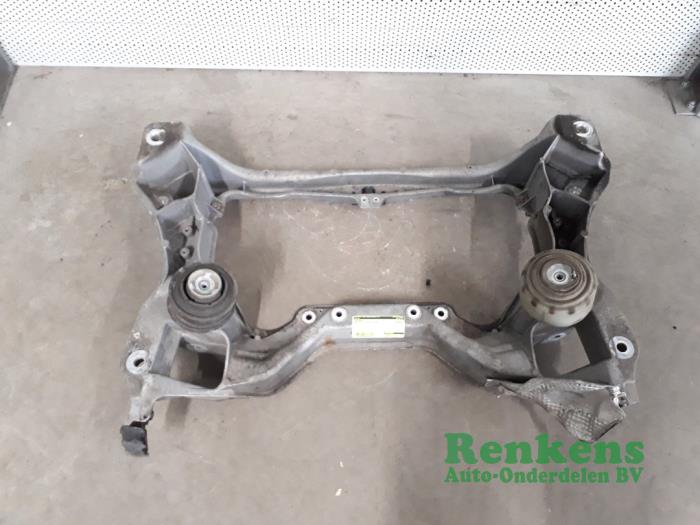 Used Subframe Mercedes C Sportcoupé (C203) 1.8 C-160 Price € 100,00 Margin scheme offered by Renkens Auto-Onderdelen B.V.