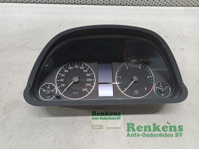 Odometer KM from a Mercedes-Benz A (W169) 2.0 A-160 CDI 16V 3-Drs. 2008