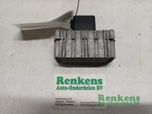 Used Glow plug relay Opel Astra H (L48) 1.7 CDTi 16V Price € 10,00 Margin scheme offered by Renkens Auto-Onderdelen B.V.