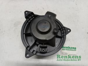 Used Heating and ventilation fan motor Ford Transit Connect 1.8 TDCi 90 DPF Price € 40,00 Margin scheme offered by Renkens Auto-Onderdelen B.V.