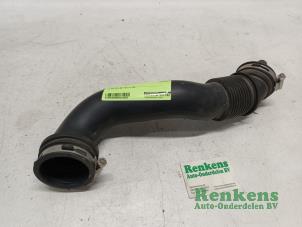 Used Air intake hose Ford B-Max (JK8) 1.0 EcoBoost 12V 100 Price € 25,00 Margin scheme offered by Renkens Auto-Onderdelen B.V.