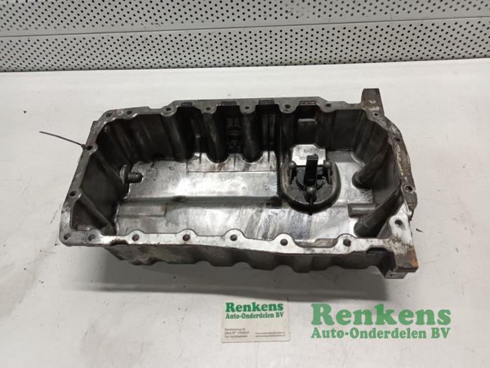 Usagé Couvercle carter Volkswagen Caddy III (2KA,2KH,2CA,2CH) 1.9 TDI Prix € 40,00 Règlement à la marge proposé par Renkens Auto-Onderdelen B.V.