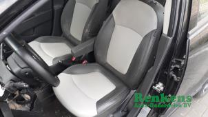 Used Set of upholstery (complete) Chevrolet Spark 1.0 16V Bifuel Price on request offered by Renkens Auto-Onderdelen B.V.