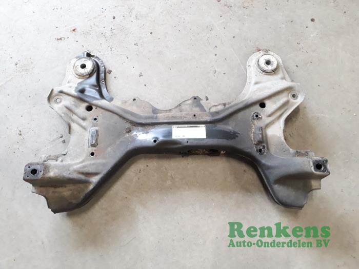 Gebrauchte Unterrahmen Audi A3 (8L1) 1.6 Preis € 60,00 Margenregelung angeboten von Renkens Auto-Onderdelen B.V.