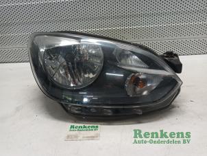 Used Headlight, right Volkswagen Up! (121) 1.0 12V 60 Price on request offered by Renkens Auto-Onderdelen B.V.