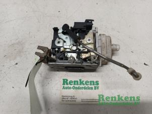 Used Door lock mechanism 2-door, right Audi A3 (8L1) 1.6 Price € 25,00 Margin scheme offered by Renkens Auto-Onderdelen B.V.