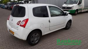 Used Sill, right Renault Twingo II (CN) 1.2 16V Price on request offered by Renkens Auto-Onderdelen B.V.