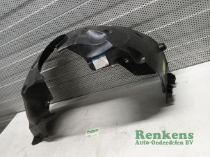 New Wheel arch liner Ford Mondeo III Wagon 1.8 16V Price € 35,09 Inclusive VAT offered by Renkens Auto-Onderdelen B.V.
