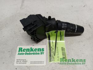 Używane Przelacznik wycieraczki Nissan Almera Tino (V10M) 1.8 16V Cena € 25,00 Procedura marży oferowane przez Renkens Auto-Onderdelen B.V.