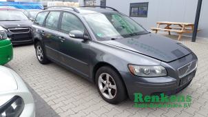 Used Front end, complete Volvo V50 (MW) 2.0 D 16V Price on request offered by Renkens Auto-Onderdelen B.V.