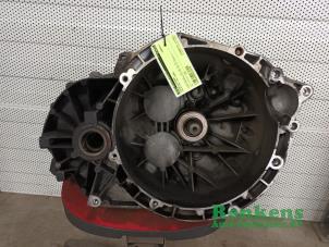Used Gearbox Volvo V50 (MW) 2.0 D 16V Price on request offered by Renkens Auto-Onderdelen B.V.