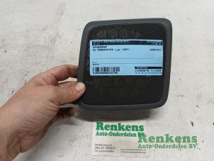 Used Speaker cap Volkswagen Transporter/Caravelle T4 2.5 TDI Price € 10,00 Margin scheme offered by Renkens Auto-Onderdelen B.V.