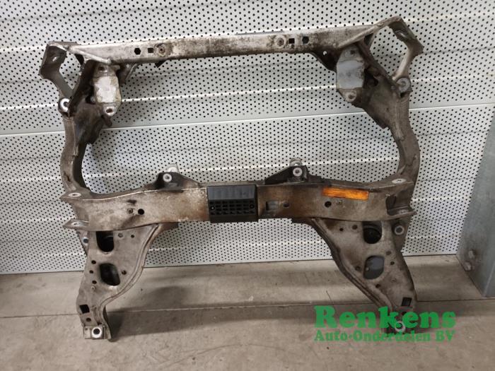 Usagé Faux châssis BMW 1 serie (E87/87N) 116i 1.6 16V Prix € 75,00 Règlement à la marge proposé par Renkens Auto-Onderdelen B.V.