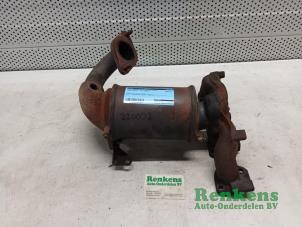 Used Exhaust manifold + catalyst Ford Fiesta 5 (JD/JH) 1.3 Price on request offered by Renkens Auto-Onderdelen B.V.