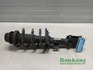 Used Front shock absorber rod, right Hyundai i20 (GBB) 1.2i 16V Lpi Price € 50,00 Margin scheme offered by Renkens Auto-Onderdelen B.V.