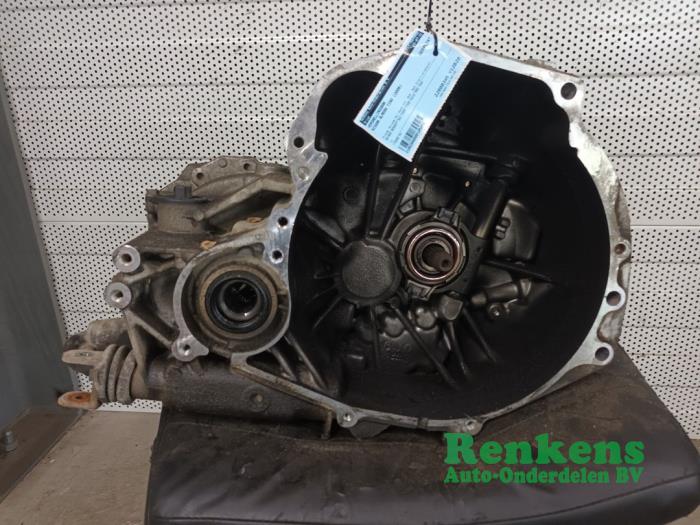 Gebrauchte Getriebe Nissan Almera Tino (V10M) 1.8 16V Preis auf Anfrage angeboten von Renkens Auto-Onderdelen B.V.