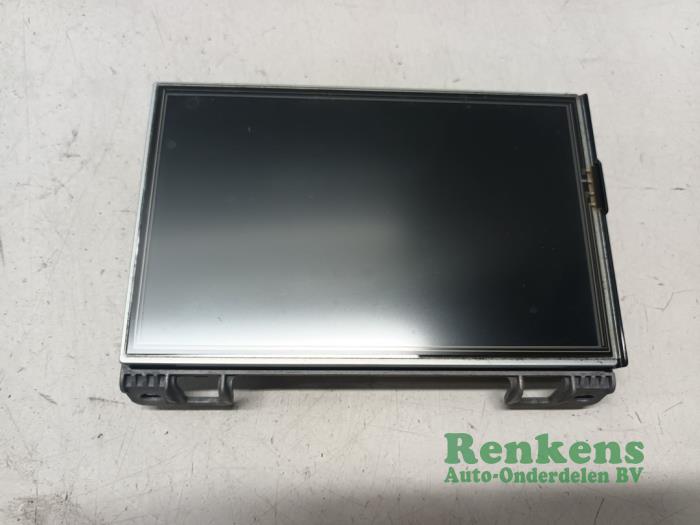 Begagnade Innerdisplay Peugeot 208 I (CA/CC/CK/CL) 1.4 HDi Pris på förfrågan erbjuds av Renkens Auto-Onderdelen B.V.