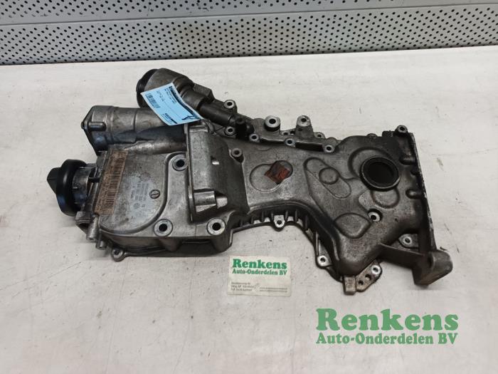 Usagé Couvercle de distribution Volkswagen Polo IV (9N1/2/3) 1.4 FSI 16V Prix € 75,00 Règlement à la marge proposé par Renkens Auto-Onderdelen B.V.