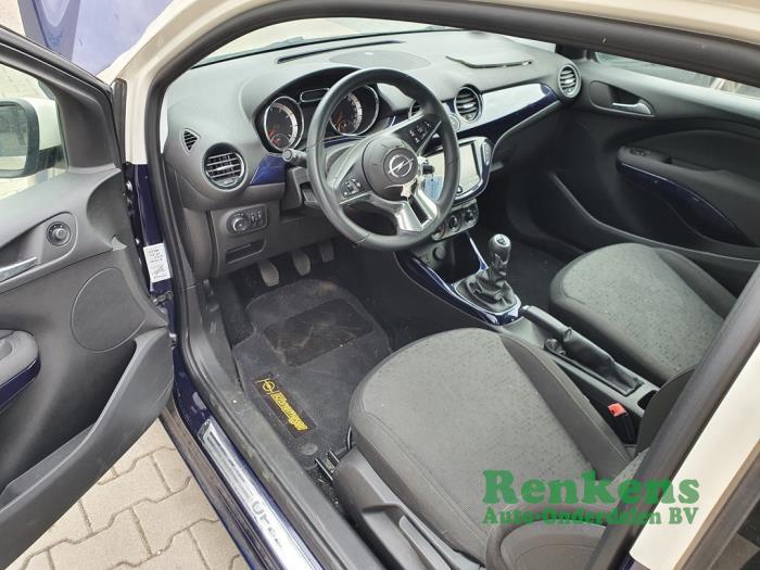 Usados Interruptor de ventanilla eléctrica Opel Adam 1.4 16V Bi-Fuel Ecoflex Precio € 20,00 Norma de margen ofrecido por Renkens Auto-Onderdelen B.V.