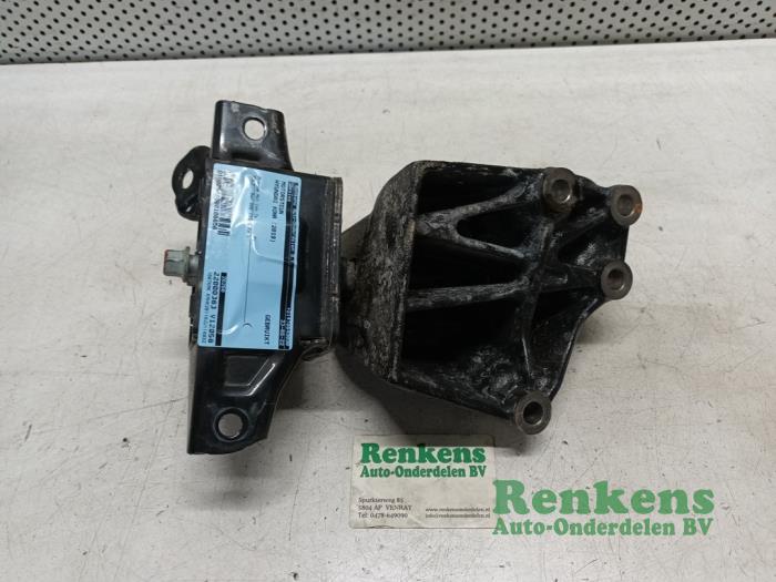Used Engine mount Hyundai Kona (OS) 1.0 T-GDI 12V Price € 65,00 Margin scheme offered by Renkens Auto-Onderdelen B.V.