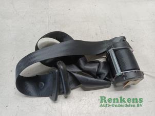 Used Rear seatbelt, left Mitsubishi Colt (Z2/Z3) 1.1 12V Price € 30,00 Margin scheme offered by Renkens Auto-Onderdelen B.V.
