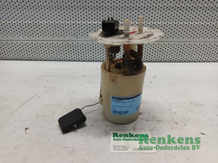 Gebrauchte Benzinpumpe Chevrolet Kalos (SF48) 1.4 Preis € 35,00 Margenregelung angeboten von Renkens Auto-Onderdelen B.V.