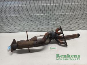Used Exhaust manifold + catalyst Ford Focus 1 Wagon 1.6 16V Price on request offered by Renkens Auto-Onderdelen B.V.
