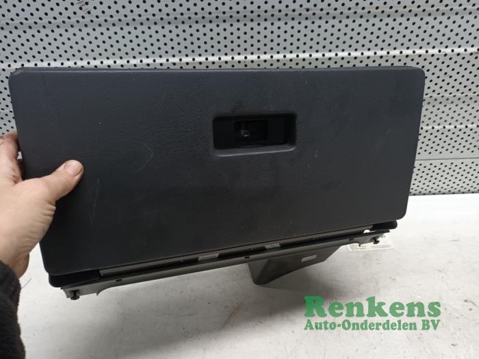 Begagnade Handskfack MG MGF 1.8i VVC 16V Pris € 25,00 Marginaltabell erbjuds av Renkens Auto-Onderdelen B.V.