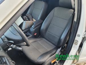 Used Set of upholstery (complete) Mercedes B (W245,242) 2.0 B-180 CDI 16V Price on request offered by Renkens Auto-Onderdelen B.V.