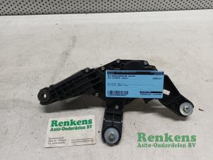 Used Rear wiper motor Kia Picanto (TA) 1.0 12V Bi-Fuel Price € 20,00 Margin scheme offered by Renkens Auto-Onderdelen B.V.