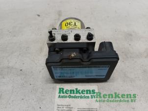 Używane Pompa ABS Kia Picanto (TA) 1.0 12V Bi-Fuel Cena € 50,00 Procedura marży oferowane przez Renkens Auto-Onderdelen B.V.