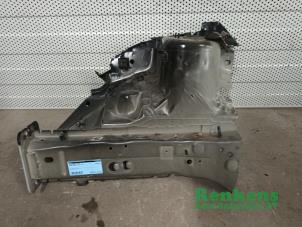 Used Chassis bar, front Ford Fiesta 7 1.1 Ti-VCT 12V 85 Price on request offered by Renkens Auto-Onderdelen B.V.